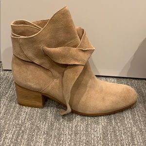 Never worn Rachel Zoe suede booties